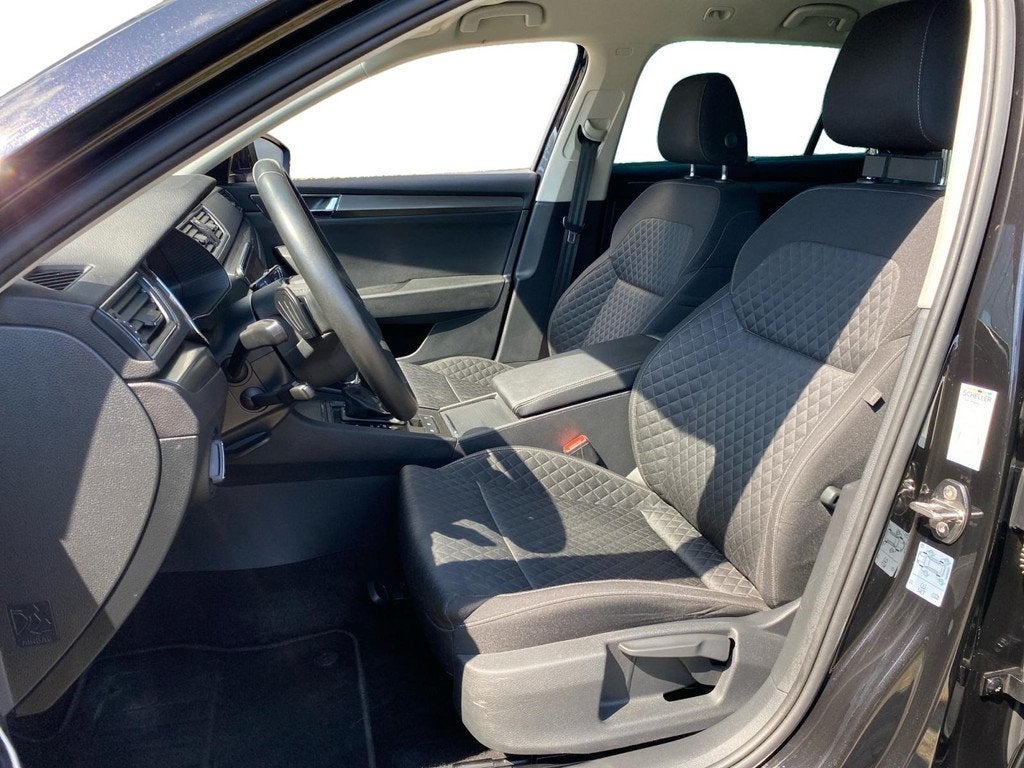 Skoda Superb Combi 1.4 TSI iV (PHEV) Business Edition Plus S, Auto's, Skoda, 12 maanden, Stof, Gebruikt, 4 cilinders
