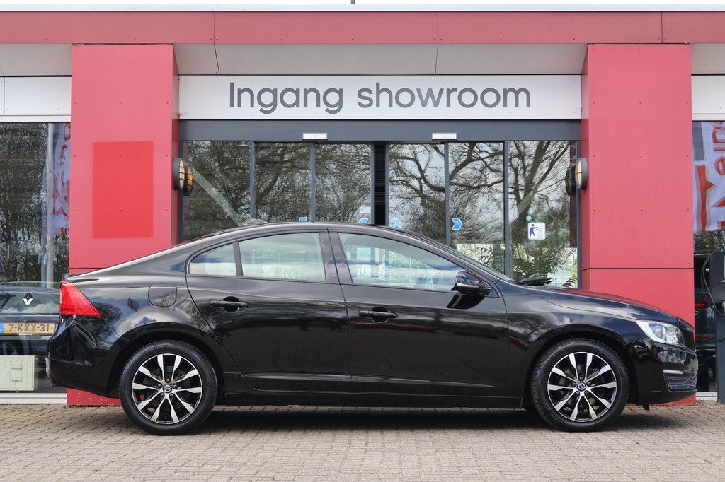Volvo S60 1.5 T3 Automaat Summum | Leder | Camera |, Auto's, Volvo, S60, Zwart, Leder, Sedan