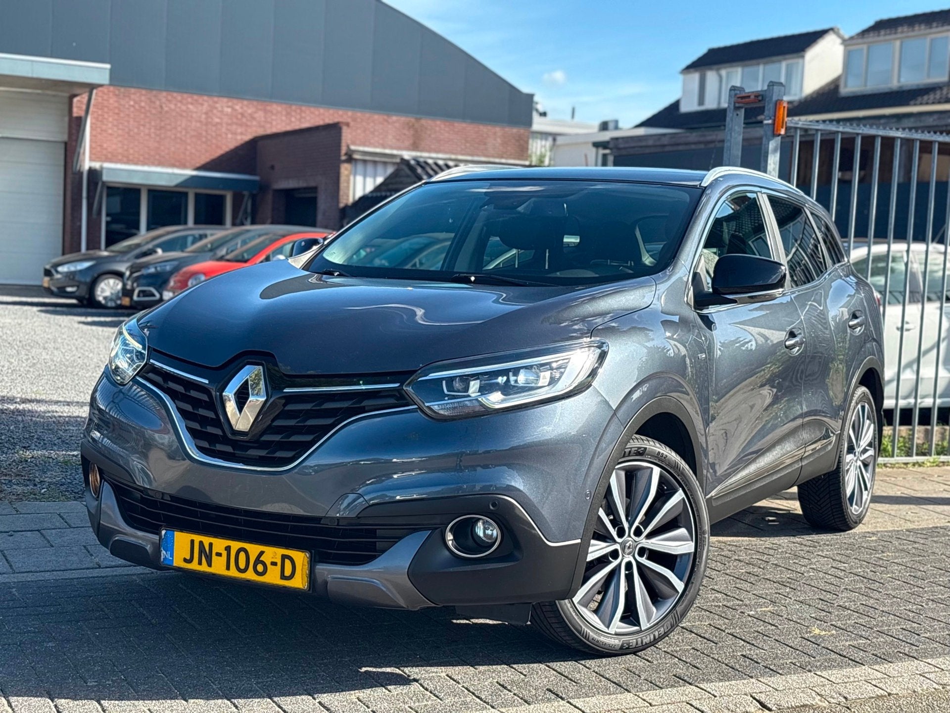 Renault Kadjar 1.2 TCe Bose | LED | Half Leder | A.Camera |, Auto's, Voorwielaandrijving, Kadjar, Gebruikt, 4 cilinders