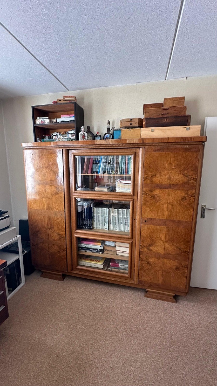 Wortelnotenhout en eiken boekenkast, Huis en Inrichting, 150 tot 200 cm, 150 tot 200 cm, 25 tot 50 cm, Ophalen