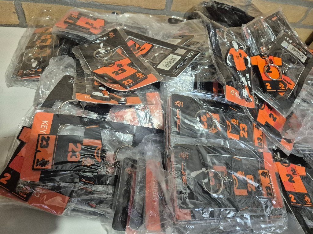 Doos met Sleutelhangers van Bekende Voetballers (nieuw), Ophalen of Verzenden, Knvb, Gmail, Sleutel
