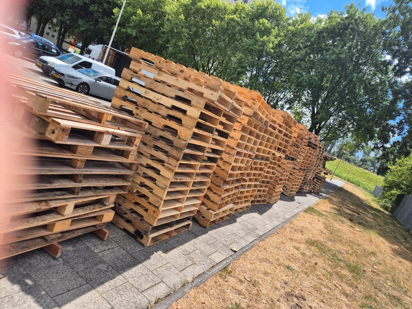 gratis pallets afhalen!, Minder dan 3 m³, Ophalen