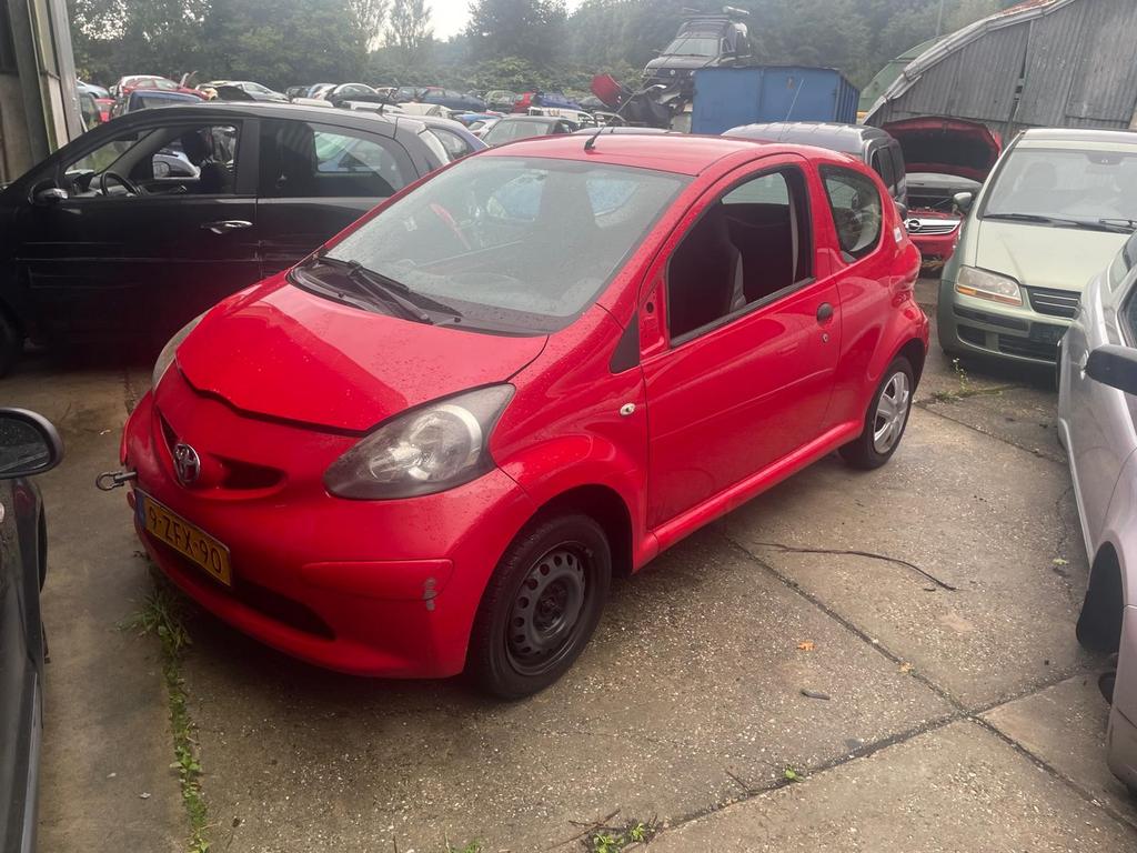 Te koop Toyota Aygo in onderdelen, Ophalen of Verzenden, Gebruikt, Toyota