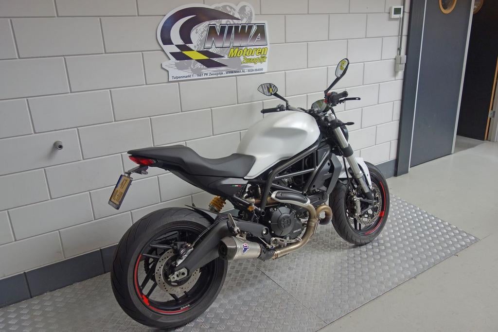 DUCATI MONSTER 797 (bj 2019), Motoren, DUCATI, 2 cilinders, Motorrijbewijs A, Bedrijf