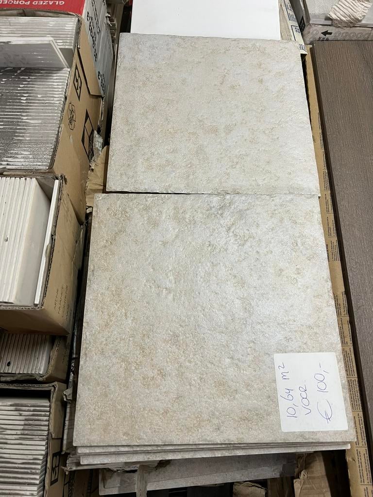 Vloertegels 33.3x33.3 cm opal beige 10,64m2 voor €100,-, Ophalen, Keramiek, Nieuw, 20 tot 40 cm