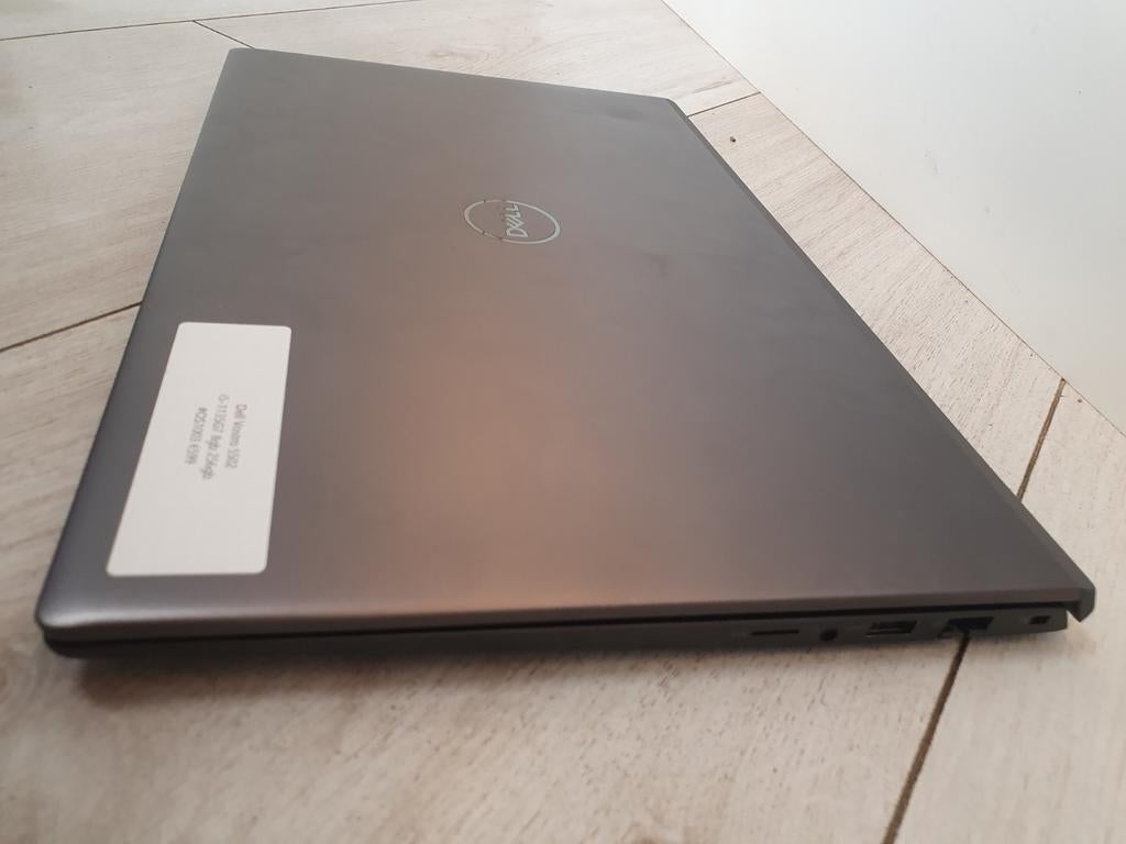 Als nieuw: Dell Vostro 5502 i5-1135G7 8gb 256gb SSD full hd, 256 GB, Met videokaart, 8 GB, Ophalen of Verzenden
