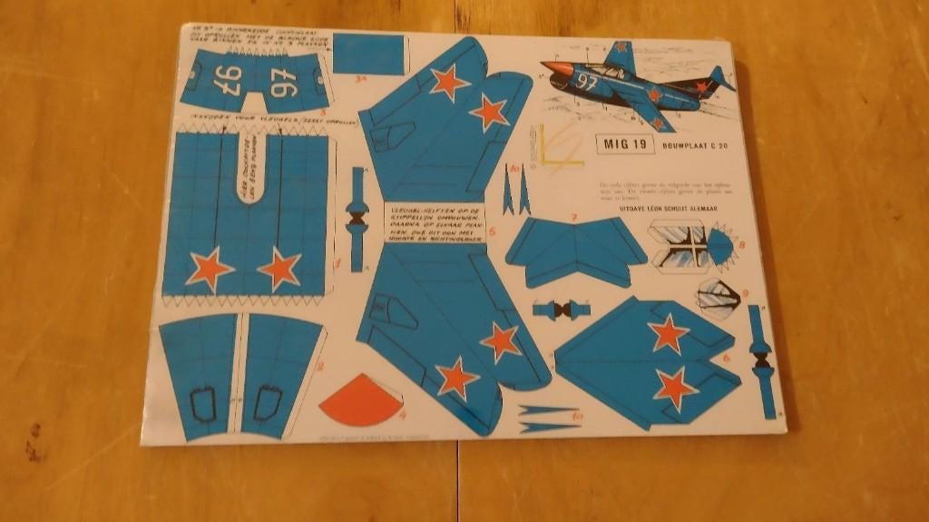 Mig 19 bouwpakket ( nieuw), Overige merken, 1:144 tot 1:200, Nieuw, Ophalen of Verzenden