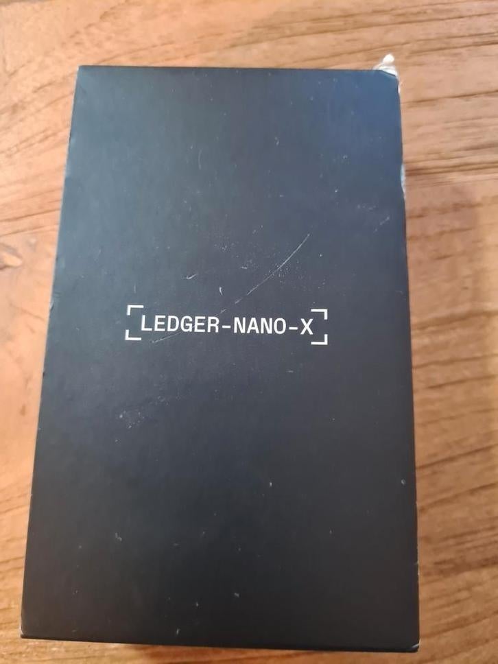 Ledger Nano X - Beveilig uw crypto!, Ophalen of Verzenden, Zo goed als nieuw