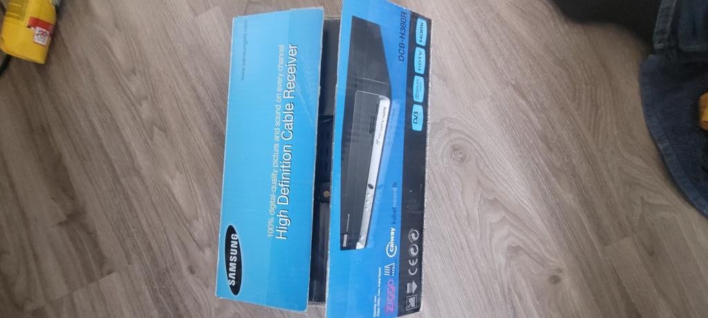 Samsung  DCB - H380R kabel ontvanger Ziggo, Ophalen, Gebruikt, Decoder