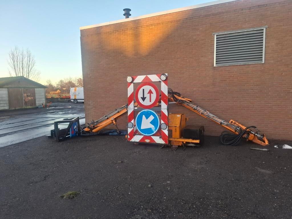 Mullag-godde hekkel/klepel apparaat, Ophalen of Verzenden, Gebruikt, Tot 80 Pk, Tot 2500
