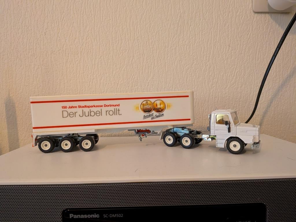 Siku Scania " der jubel rollt", Hobby en Vrije tijd, Ophalen of Verzenden, Zo goed als nieuw, Bus of Vrachtwagen, SIKU