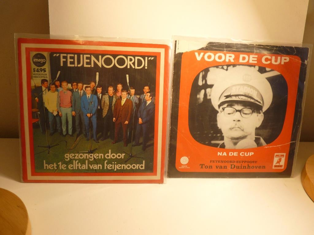 2 Feijenoord Singles -Ton van Duinhoven & 1e Elftal, Verzenden, Gebruikt, Feyenoord, Overige typen