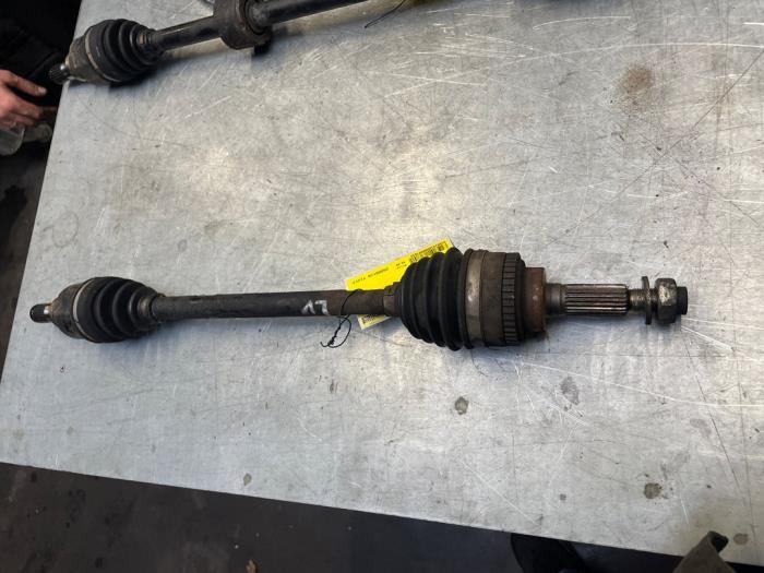 Aandrijfas links-voor van een Suzuki Alto, Gebruikt, -, -, Ophalen of Verzenden