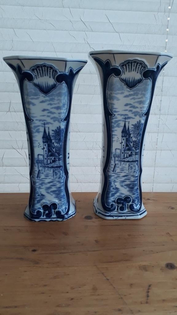 Delfts blauwe vazen 2 stuks no. 503 kaststel, Antiek en Kunst, Ophalen of Verzenden