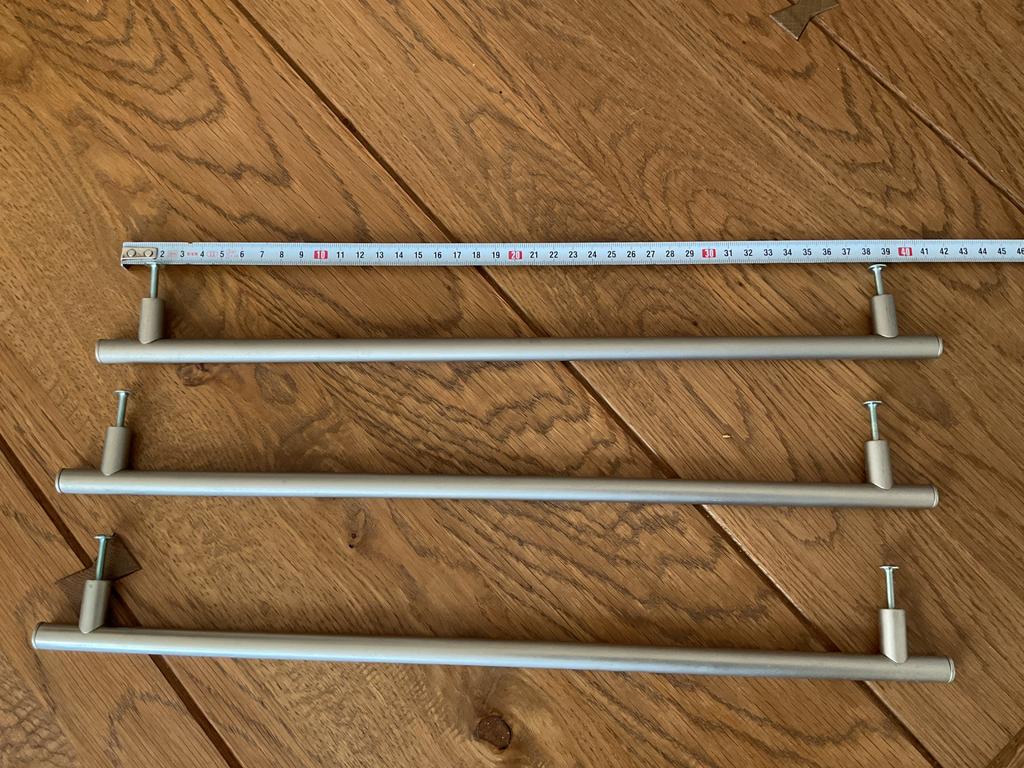 Kast-/ keukendeurtjes greep. 3 x, Zo goed als nieuw, Minder dan 100 cm, 25 tot 50 cm, 50 tot 100 cm