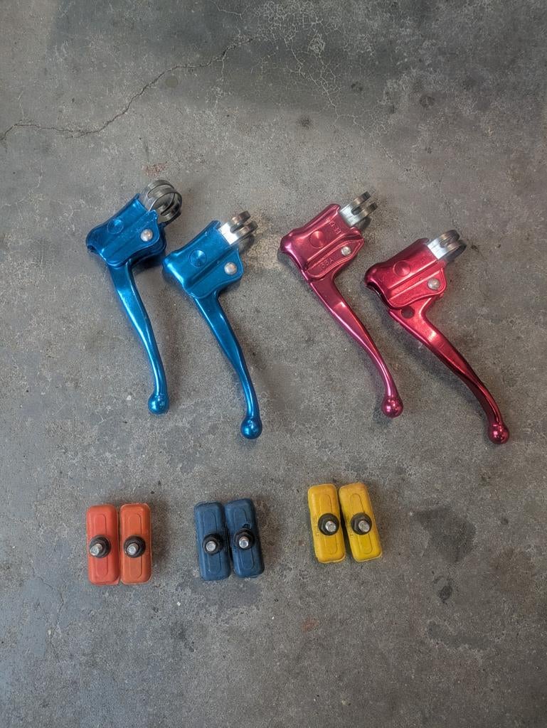 Gekleurde remgrepen nieuw uit oude voorraad, -, Nieuw, Ophalen of Verzenden, -