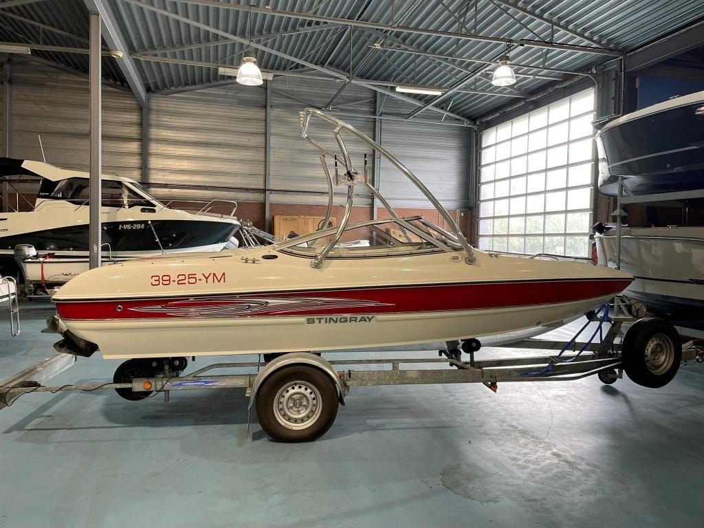 Stingray 185 LX met 130 pk MerCruiser, Ophalen, Gebruikt, Binnenboordmotor, 120 tot 200 pk