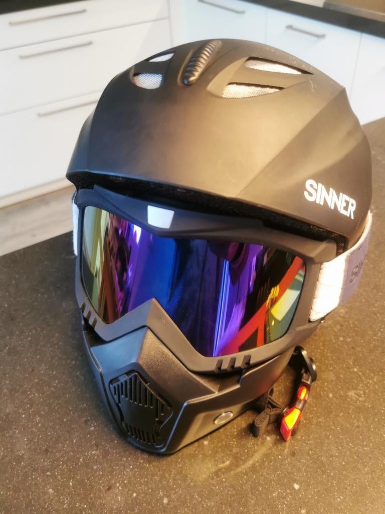 Snowboard-/ ski helm  Sinner, Overige merken, Overige typen, Ophalen of Verzenden, Zo goed als nieuw
