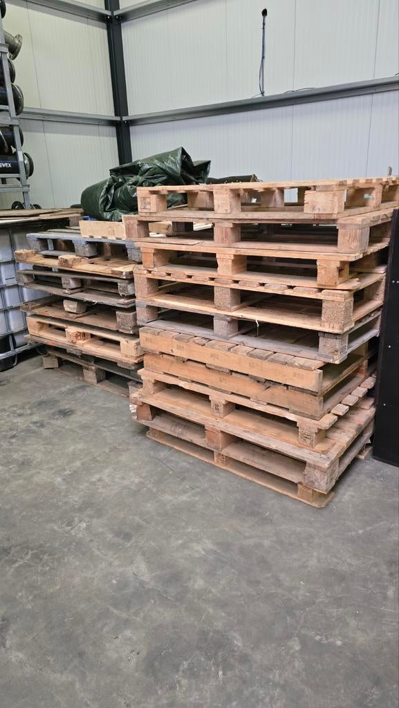 Te koop 4 tot 6 kuub divers droog brandhout, Tuin en Terras, Haardhout, 3 tot 6 m³, Ophalen, Overige houtsoorten, Blokken