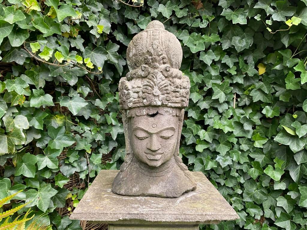 Dewi Sri stenen beeld, Tuin en Terras, Tuinbeelden, Gebruikt, Overige typen, Steen, Ophalen