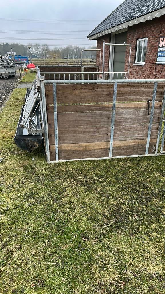 Kalver hokken voer hekken 260 diep 285 breed 130 hoog, Dieren en Toebehoren, Stalling en Weidegang, Stalling