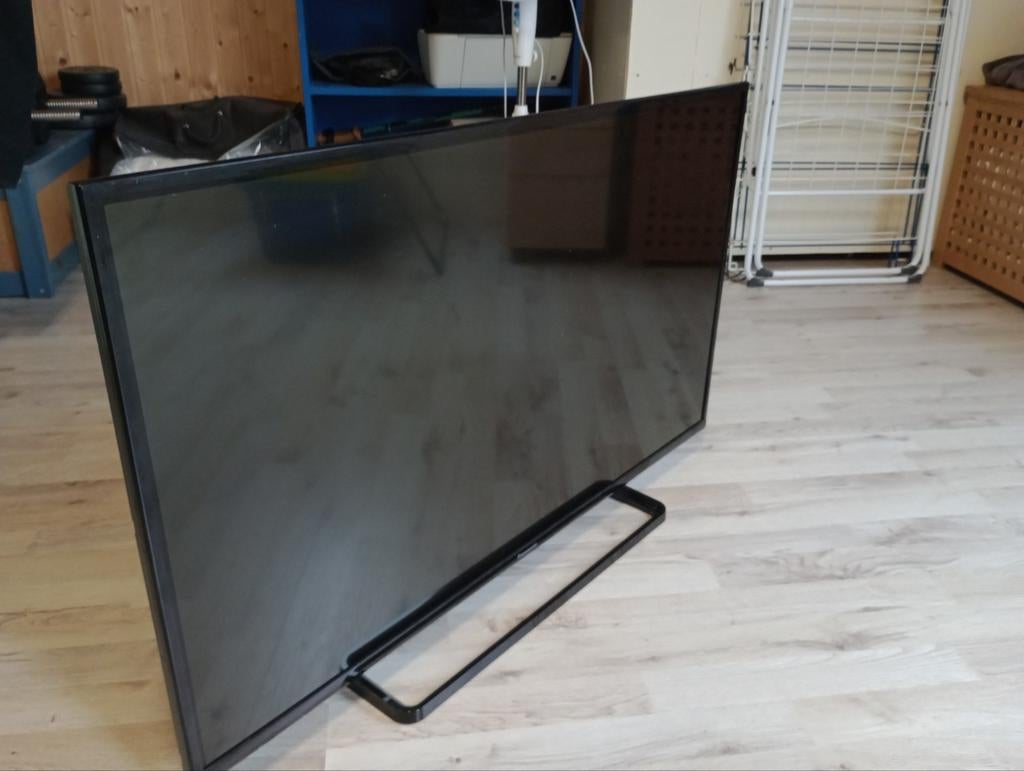 Panasonic TX-42AS500E LCD TV - 42 inch STUK!, Ophalen, Gebruikt, Panasonic, 50 Hz