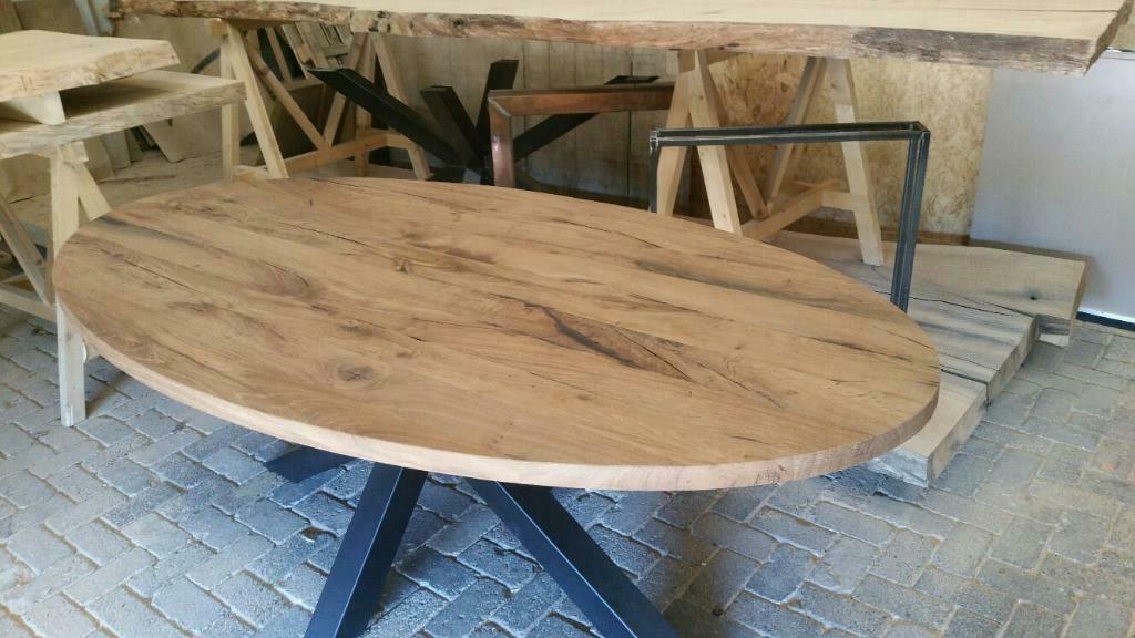 Ovale industriële  tafel, karakteristiek oud eiken geleefd, Huis en Inrichting, Tafels | Eettafels, Nieuw, 100 tot 150 cm, 200 cm of meer
