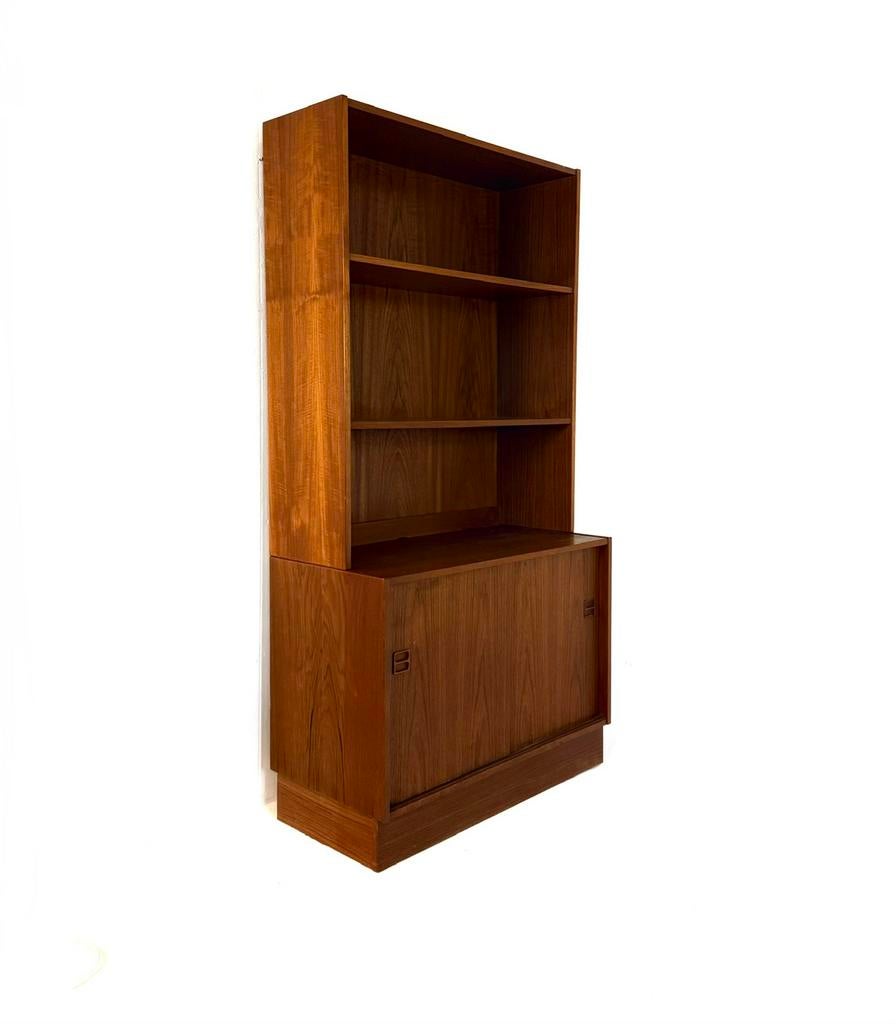Vintage Deense teakhouten boekenkast ‘60, Met deur(en), Vintage retro buisframe design rotan webbing papercord deens, Teakhout
