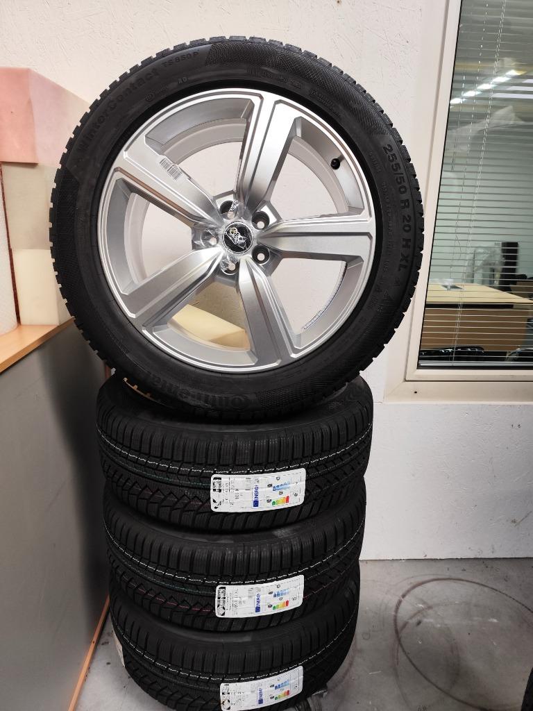 Audi Q8 e-tron Nieuw set 20 inch velgen met winterbanden, Auto-onderdelen, Banden en Velgen, Ophalen, 255 mm, Banden en Velgen