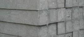 Balk Kunststof 5x5  2,4 m1 A 9,95, Tuin en Terras, Palen, Balken en Planken, Ophalen of Verzenden, Nieuw, 180 tot 250 cm, Balken