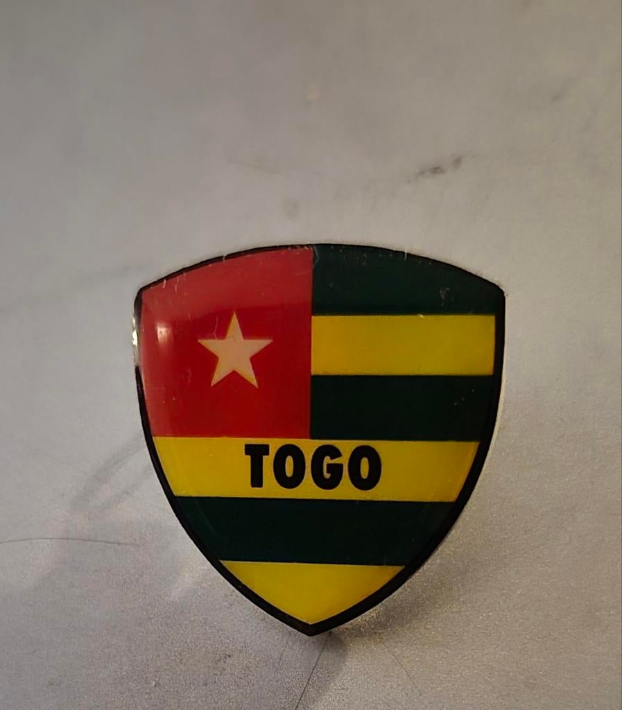 Togo pin, Ophalen of Verzenden, Nieuw, Sport, Speldje of Pin