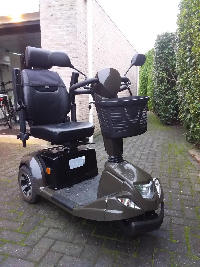Scootmobiel, merk Vermeiren  type Carpo 4 Limited, Diversen, Ophalen