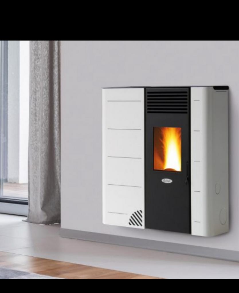 ENERGIE ZUINIG Fair BIO 110S Slim Nieuw!! € 2199,-, Huis en Inrichting, Kachels, Nieuw, Ophalen of Verzenden, Hangend, Pelletkachel