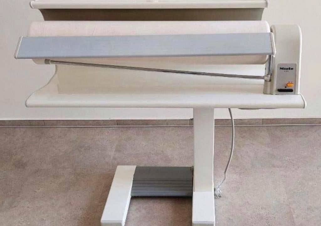 MIELE strijkmachine Mangel strijkrol izgst, Ophalen, Zo goed als nieuw