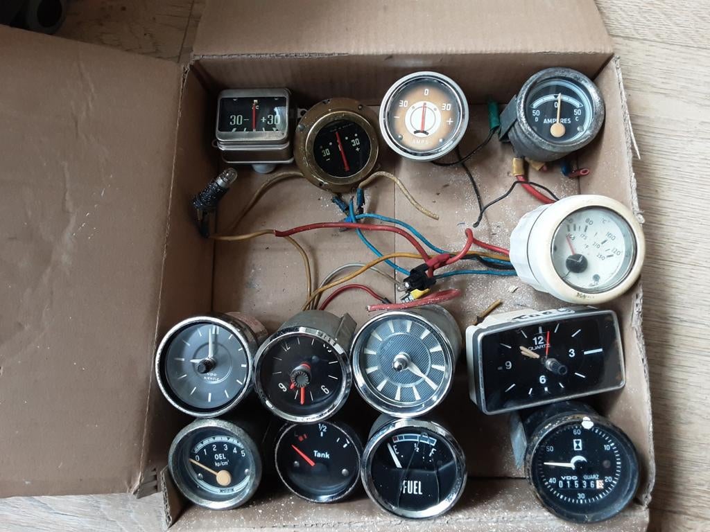 Vintage Auto Amperemeters Tijdklokken Tempmeter benzmeter en, Auto-onderdelen, Dashboard en Schakelaars, Nieuw, Ophalen of Verzenden
