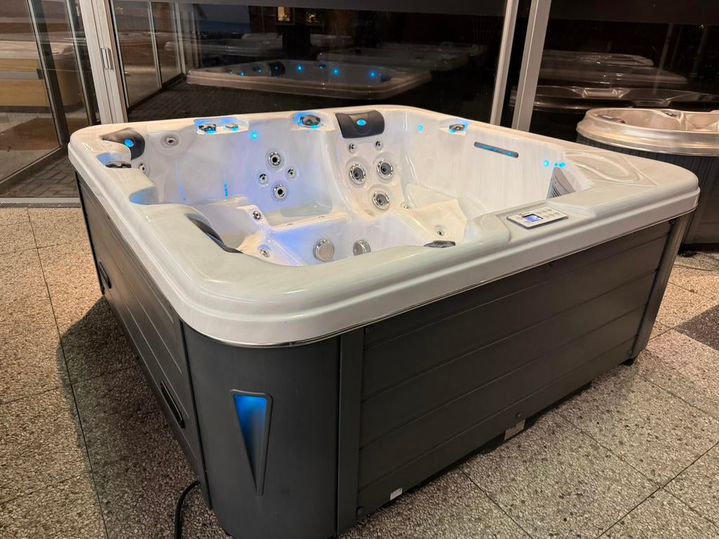 Passion spa Arizona 2 ligplaatsen, Tuin en Terras, Bubbelbaden en Hottubs, Ophalen, Zo goed als nieuw, Filter