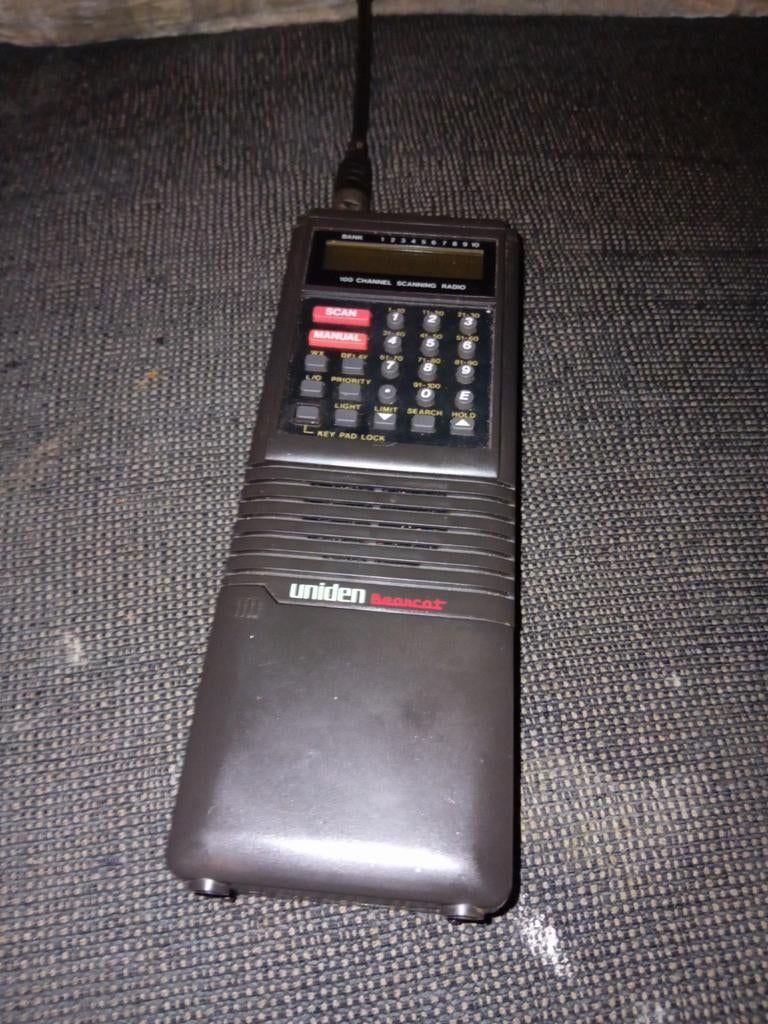 Uniden Bearcat 100 Channel Scanner Radio, Telecommunicatie, Scanners, Ophalen of Verzenden, Gebruikt