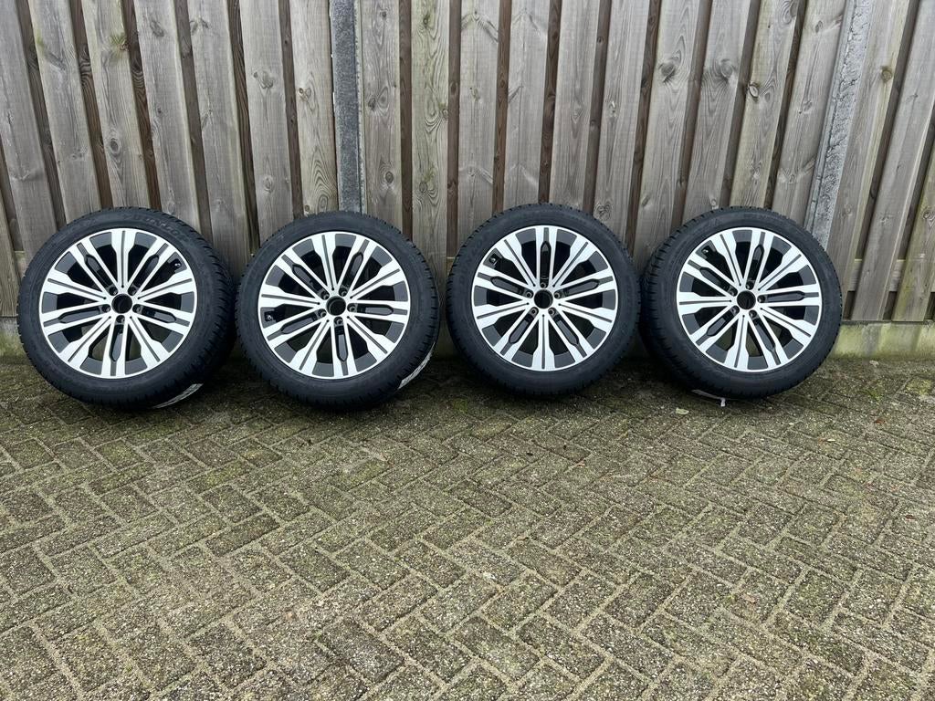 Nieuwe AMG 20 inch Mercedes EQE winterbanden+velgen wielen, Auto-onderdelen, Banden en Velgen, Dunlop, Nieuw, Winterbanden, Onbekend