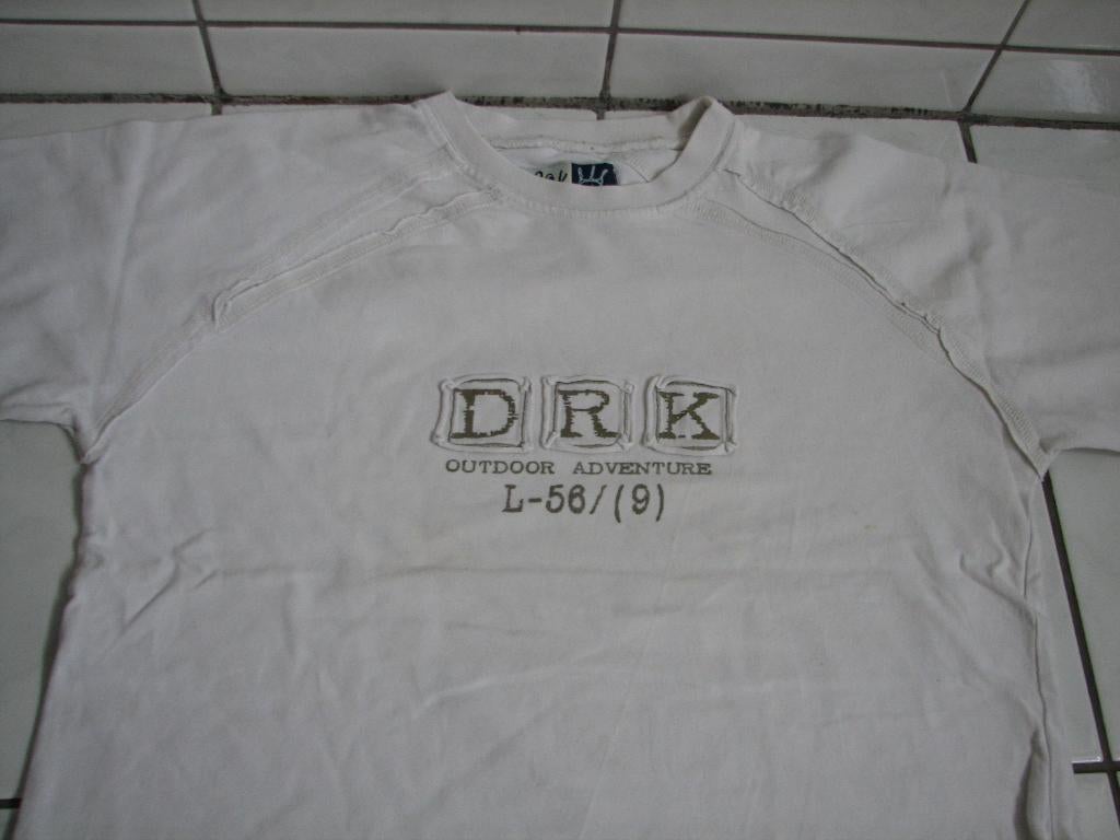 Leuk kindershirt DOERAK maat 128, Ophalen of Verzenden, Gebruikt, Jongen of Meisje, Shirt of Longsleeve
