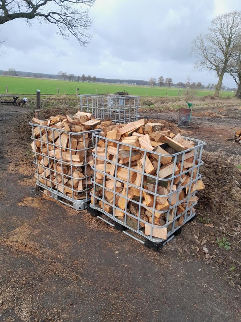 Vers Eiken en beuken brandhout  gratis bezorging., Tuin en Terras, Haardhout, 6 m³ of meer, Ophalen of Verzenden, Blokken