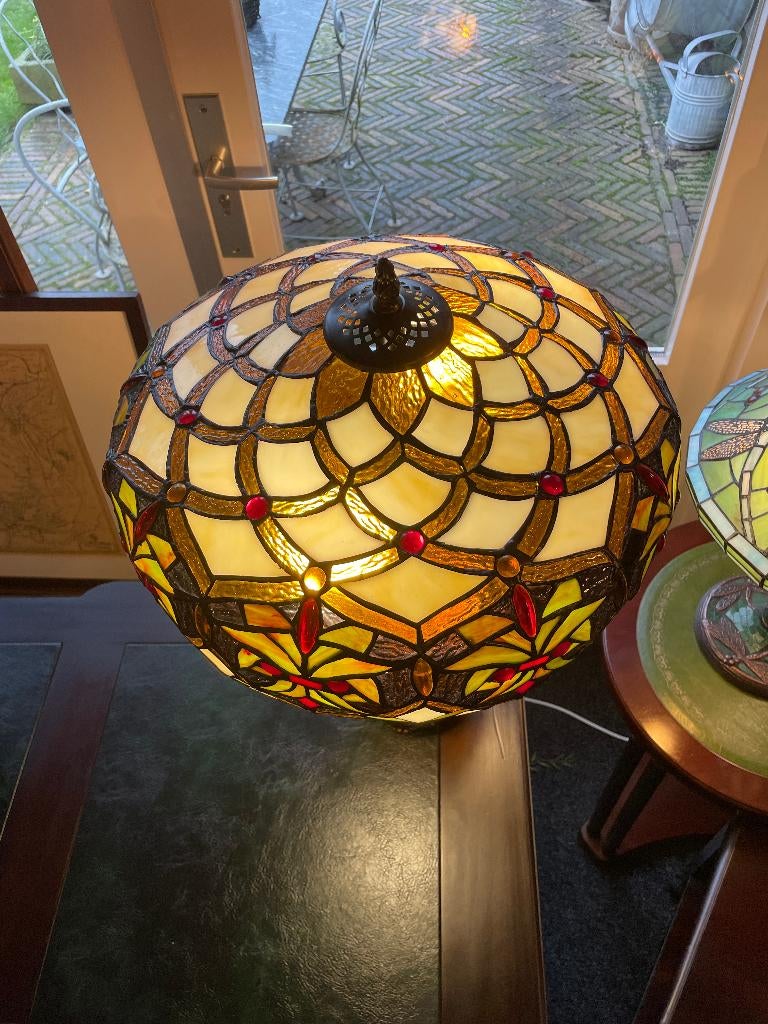 Tiffany lamp, bureaulamp lamp voor uw woning of mancave, Antiek en Kunst, Ophalen