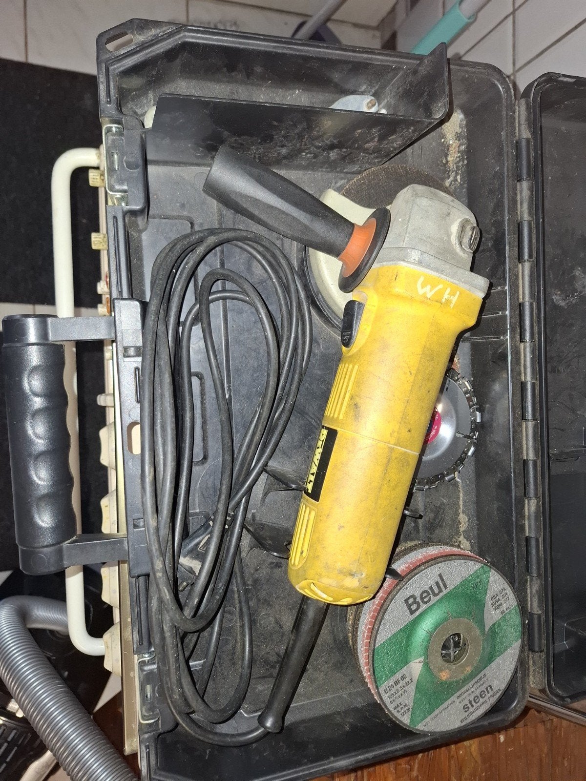 Dewalt Slijptol Compleet met Schijven in Koffer, Ophalen, Gebruikt, 700 tot 1000 watt, Haakse handslijpmachine