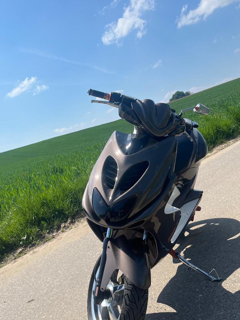 Aerox 70cc, Fietsen en Brommers, Scooters | Yamaha, Ophalen, Zo goed als nieuw, Tweetakt, Aerox