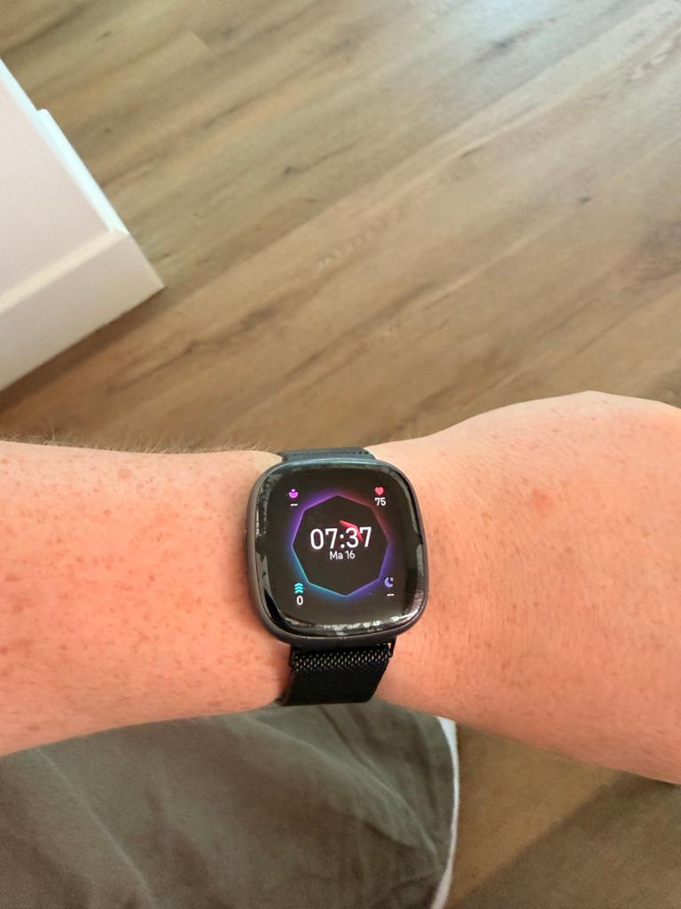 Fitbit Sense 2 Smartwatch - Zwart met Milanese band, Gebruikt, Hartslag, Zwart, Ophalen of Verzenden