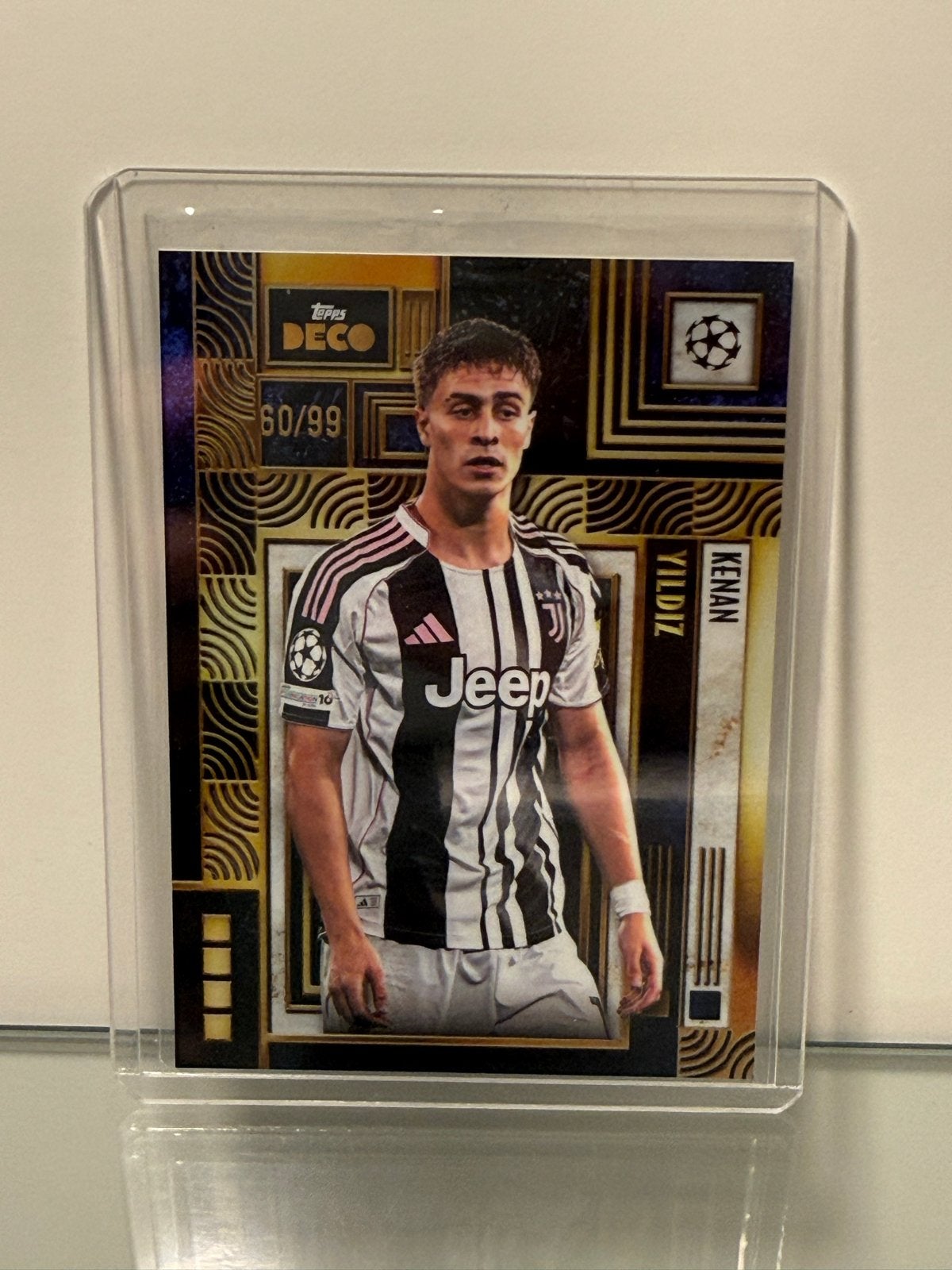 Kenan Yildiz Topps Deco Spelerskaart Juventus 60/99, Ophalen of Verzenden, Zo goed als nieuw, Buitenlandse clubs, Spelerskaart
