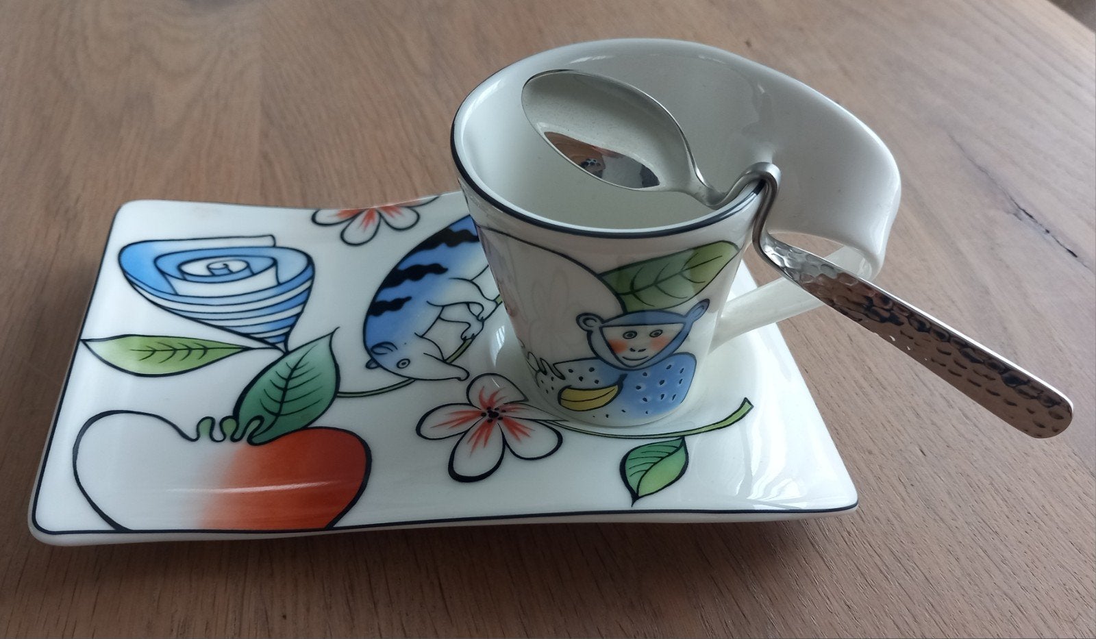 Villeroy & Boch New Wave Caffe Jungle kop en schotel, Huis en Inrichting, Villeroy & Boch, Ophalen of Verzenden, Zo goed als nieuw