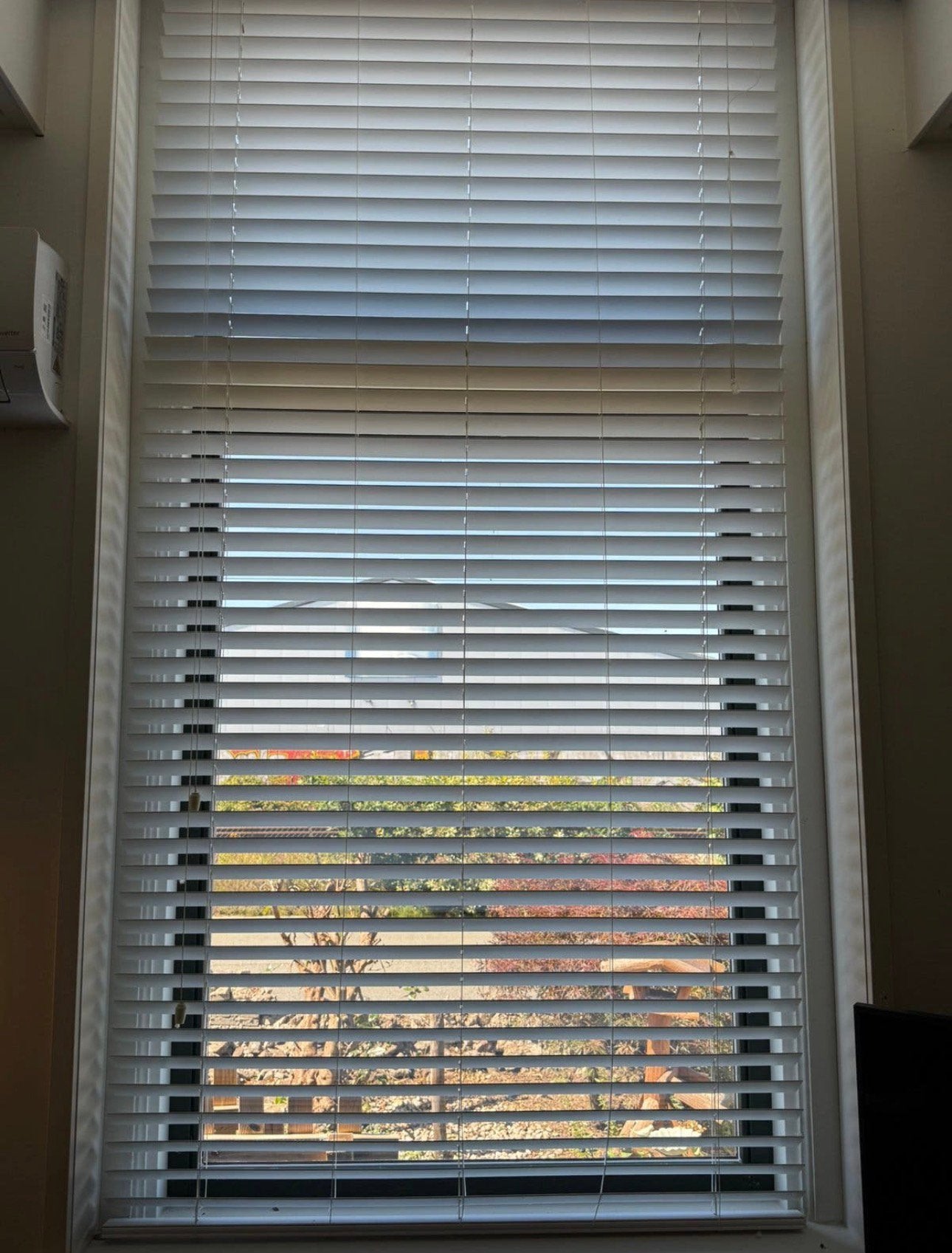 GRATIS Kunstof Jaloezie | Luxaflex Soluna 120 x 240 cm, Huis en Inrichting, Ophalen, Jaloezie, Gebruikt, Overige merken