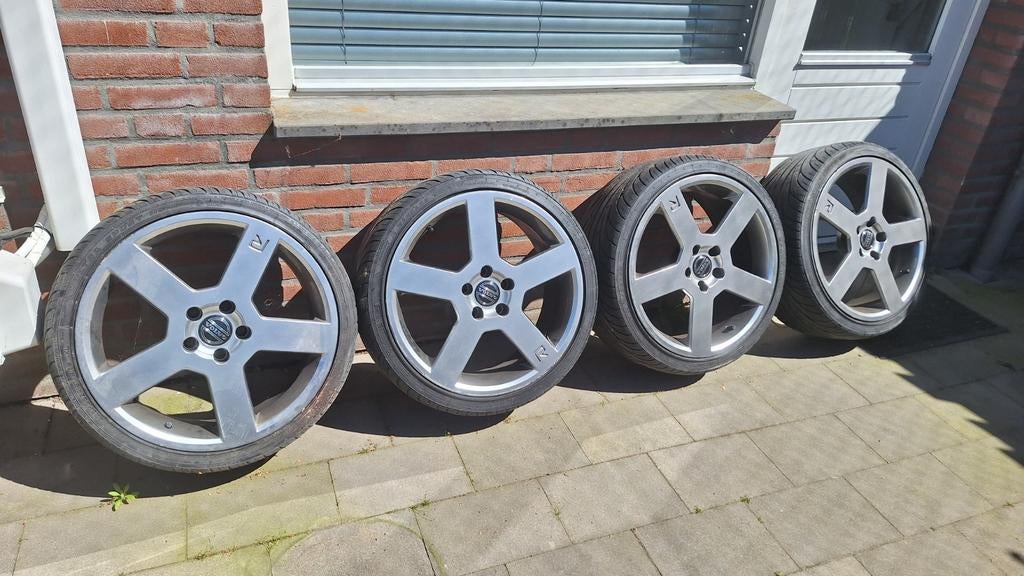 Volvo (R) Pegasus imitatie velgen 18", Auto-onderdelen, Banden en Velgen, Ophalen, 18 inch, Gebruikt, Velg(en)