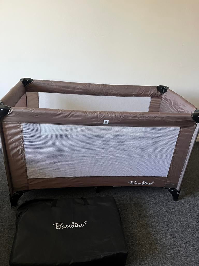 Campingbed met matrasje, Kinderen en Baby's, Babywiegjes en Ledikanten, Ophalen, Gebruikt, Reisbedje