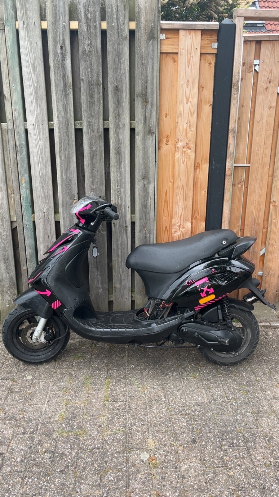 Piaggio Zip 70cc (E start!), Fietsen en Brommers, Scooters | Piaggio, Ophalen, Zo goed als nieuw, Tweetakt, Zip